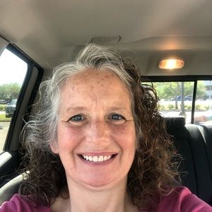 Meet your Posher, Michele